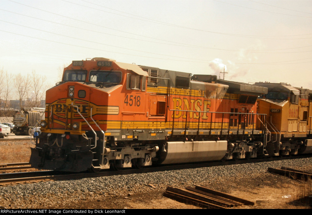 BNSF 4518